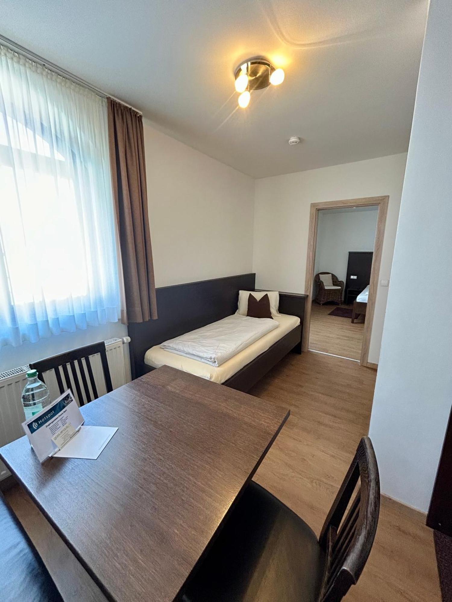 Gaestehaus Am Lindenhain Erding Luaran gambar
